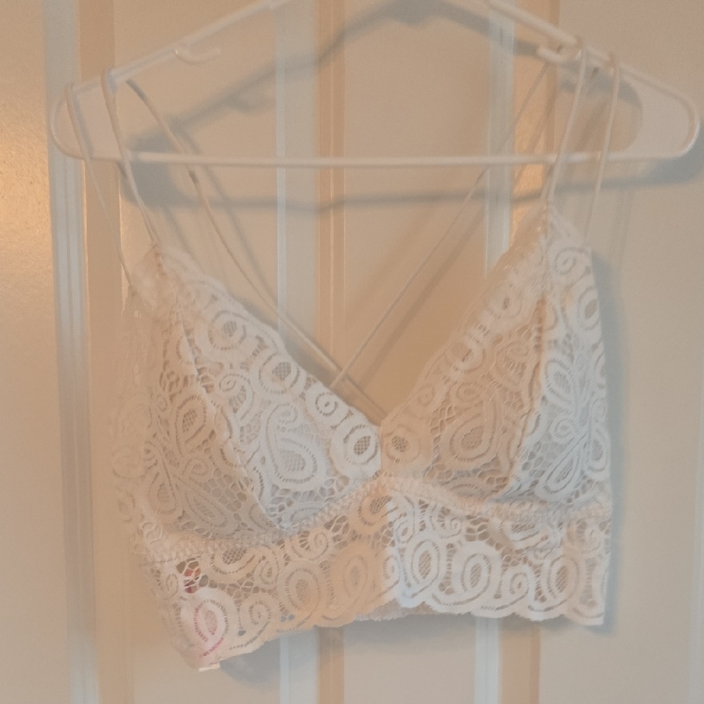 Victoria Secret Pink 🩷 Elegant White Lace Bralette